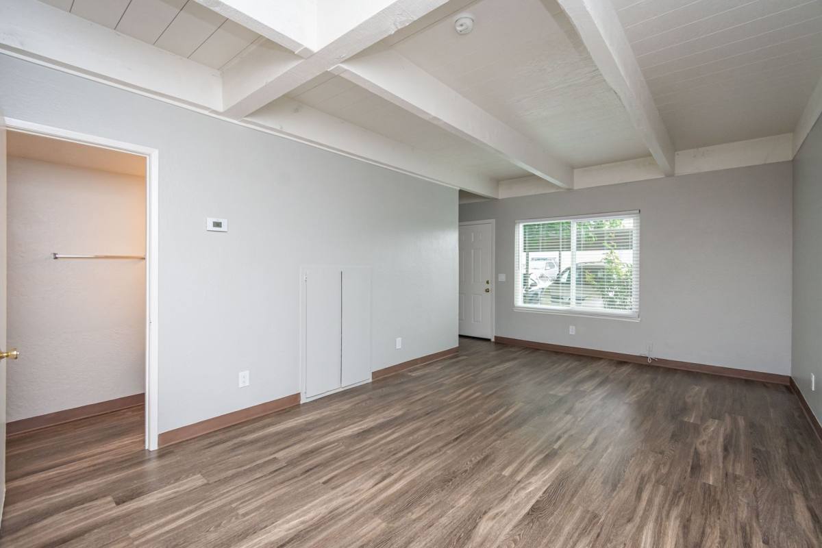 Apartment for rent at 5119 Hillsdale Blvd, Sacramento, CA 95842
