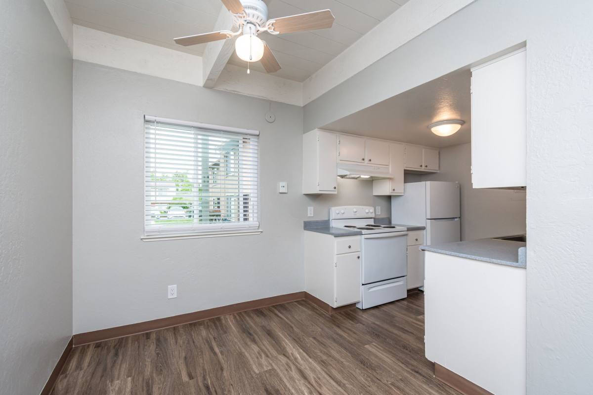 Apartment for rent at 5119 Hillsdale Blvd, Sacramento, CA 95842