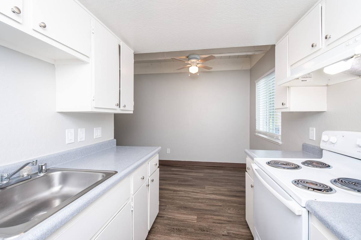Apartment for rent at 5119 Hillsdale Blvd, Sacramento, CA 95842