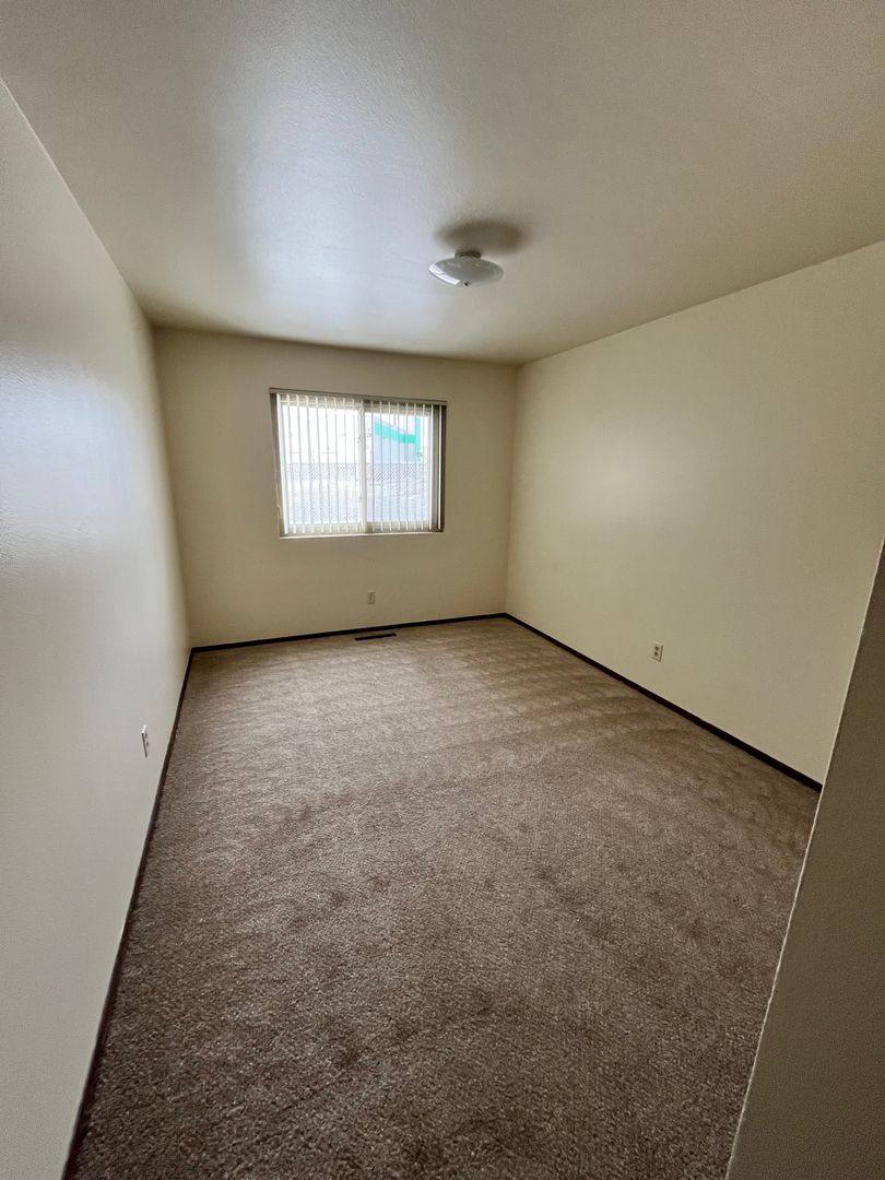 Apartment for rent at 1026 W Macarthur Ave, Eau Claire, WI 54701