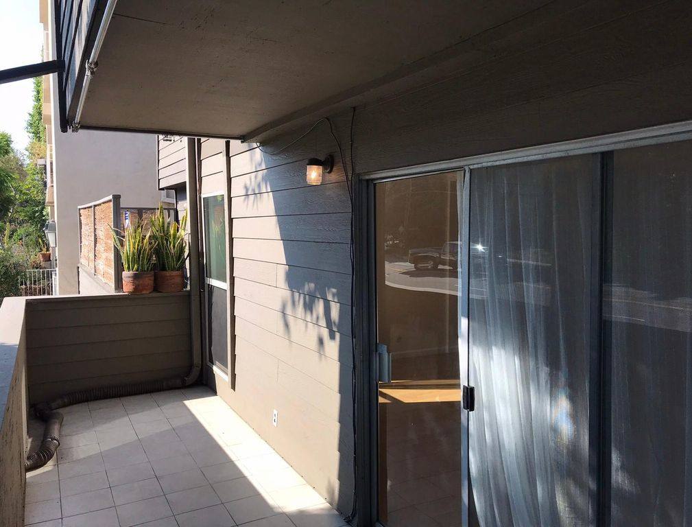 Apartment for rent at 4401 Kraft Ave #98, North Hollywood, CA 91602