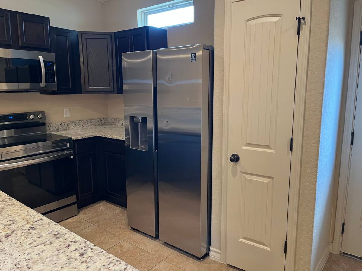 Townhouse for rent at 6427 Luglio Lane, San Antonio, TX 78233