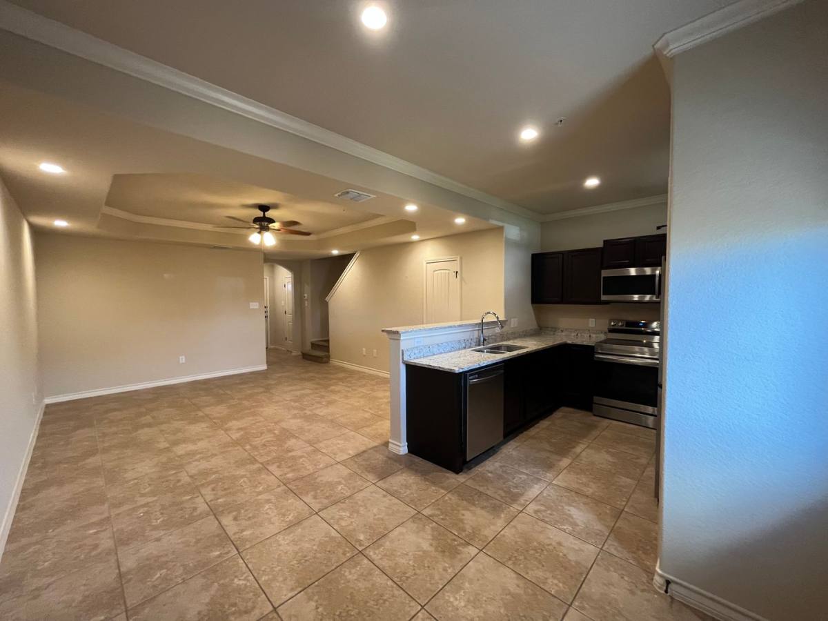 Townhouse for rent at 6427 Luglio Lane, San Antonio, TX 78233
