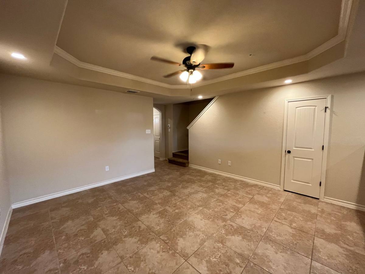 Townhouse for rent at 6427 Luglio Lane, San Antonio, TX 78233