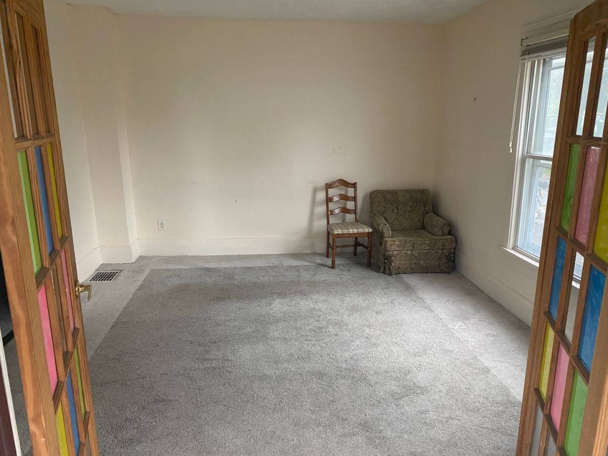 Apartment for rent at 63 Brown St NW, Barberton, OH 44203