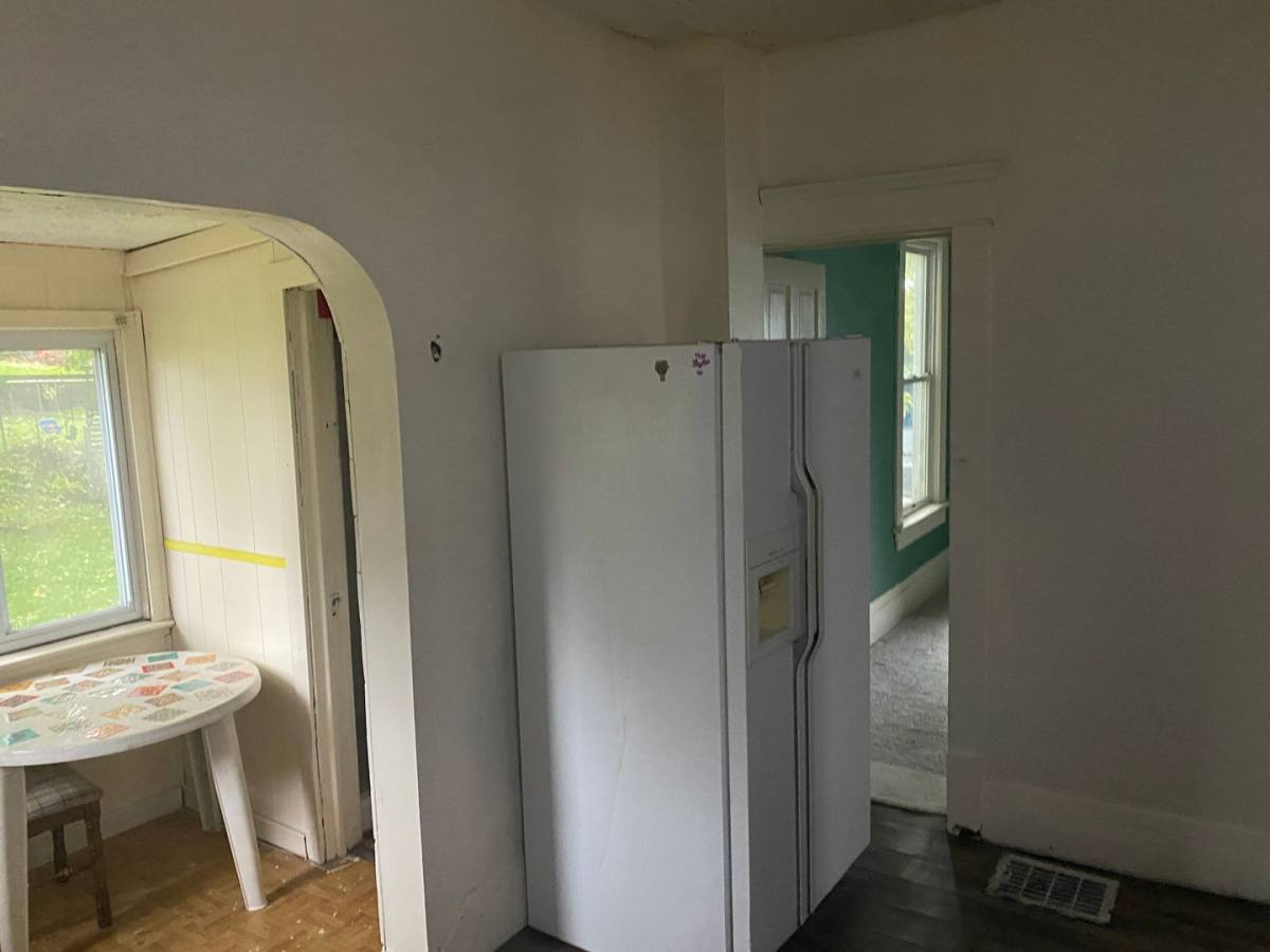 Apartment for rent at 63 Brown St NW, Barberton, OH 44203
