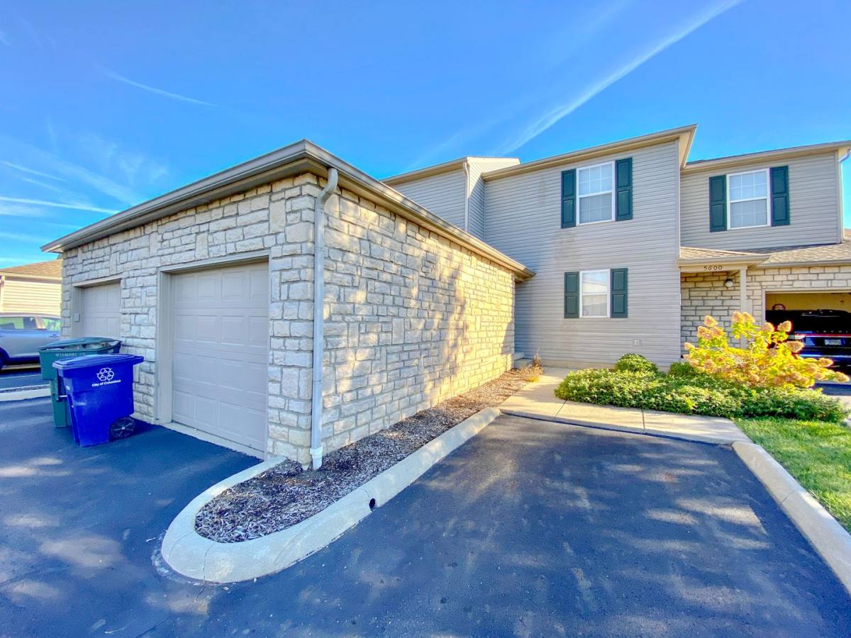 Townhouse for rent at 5602 Wigmore Dr, Columbus, OH 43235