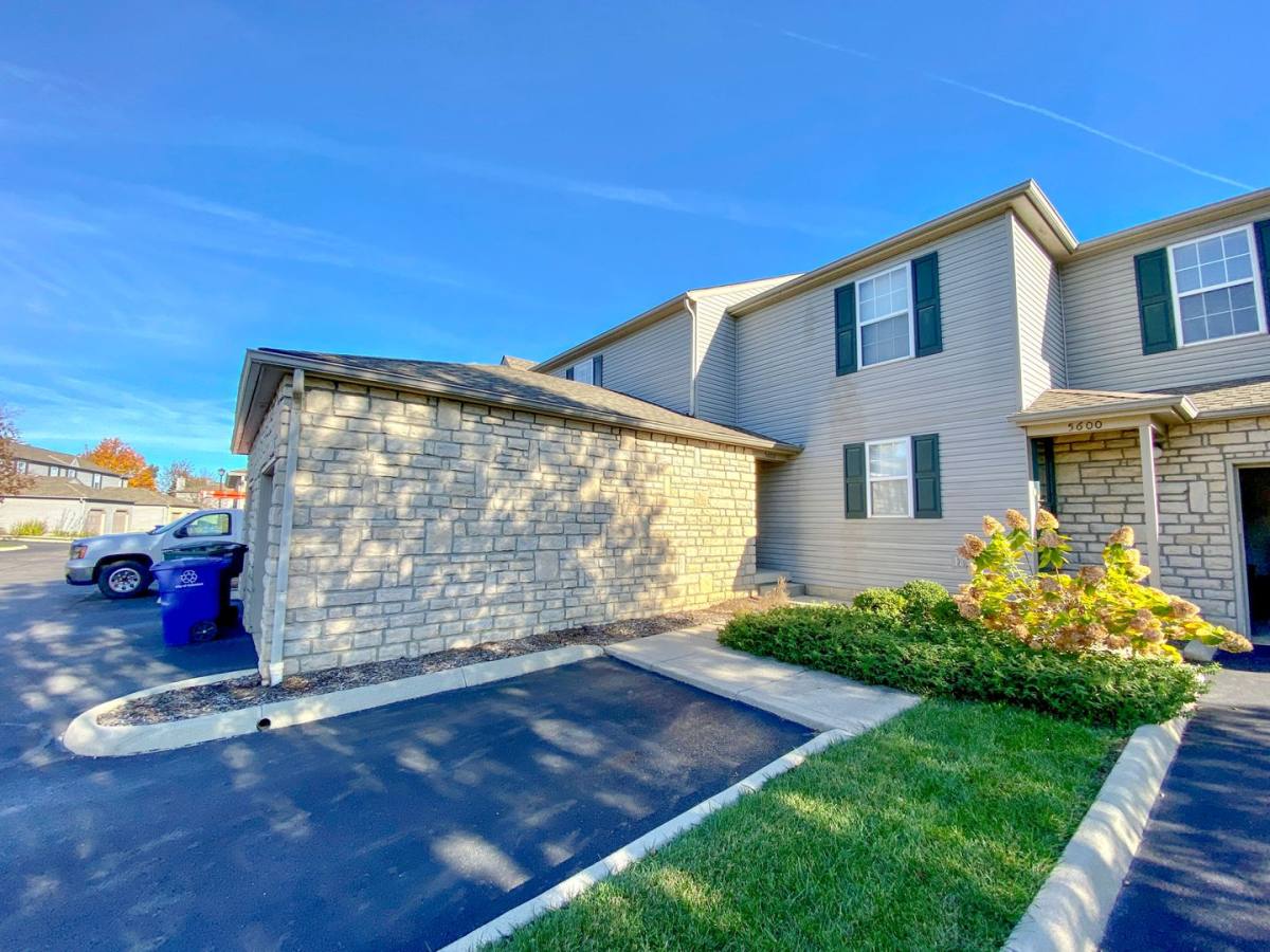 Townhouse for rent at 5602 Wigmore Dr, Columbus, OH 43235