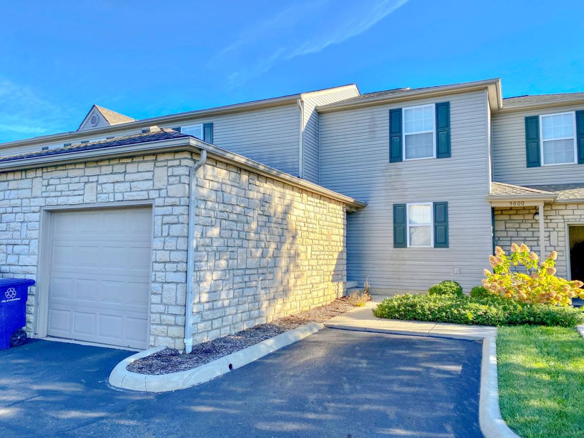 Townhouse for rent at 5602 Wigmore Dr, Columbus, OH 43235