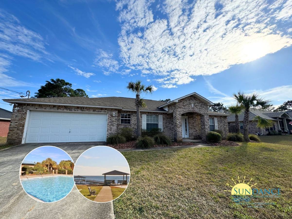 House for rent at 6613 Indian St, Navarre, FL 32566