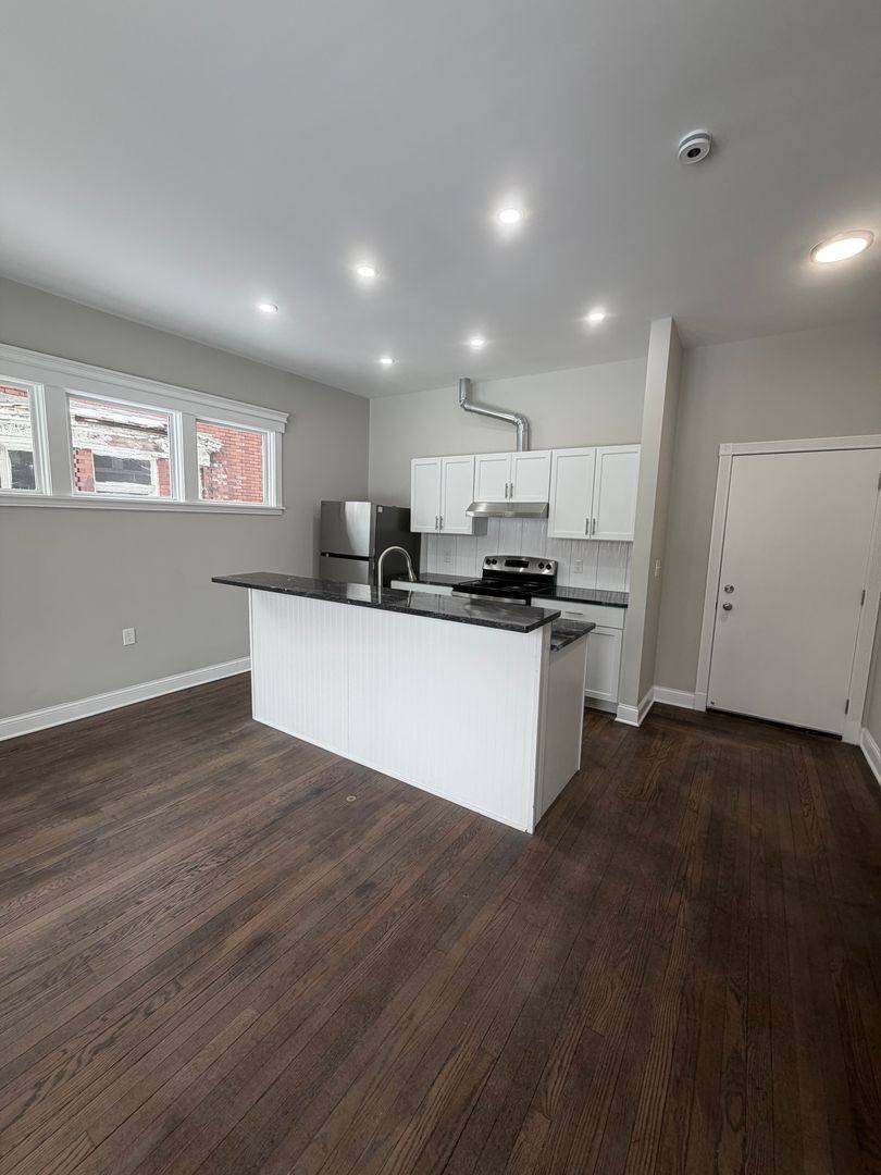 Apartment for rent at 445 E Grand Blvd, Detroit, MI 48207