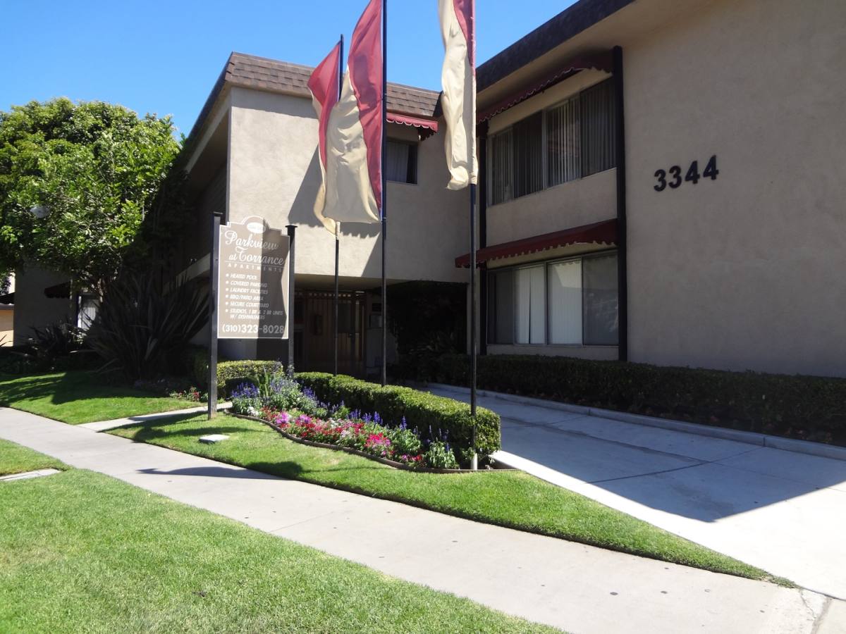 Apartment for rent at 3344-3408 Redondo Beach Blvd, Torrance, CA 90504