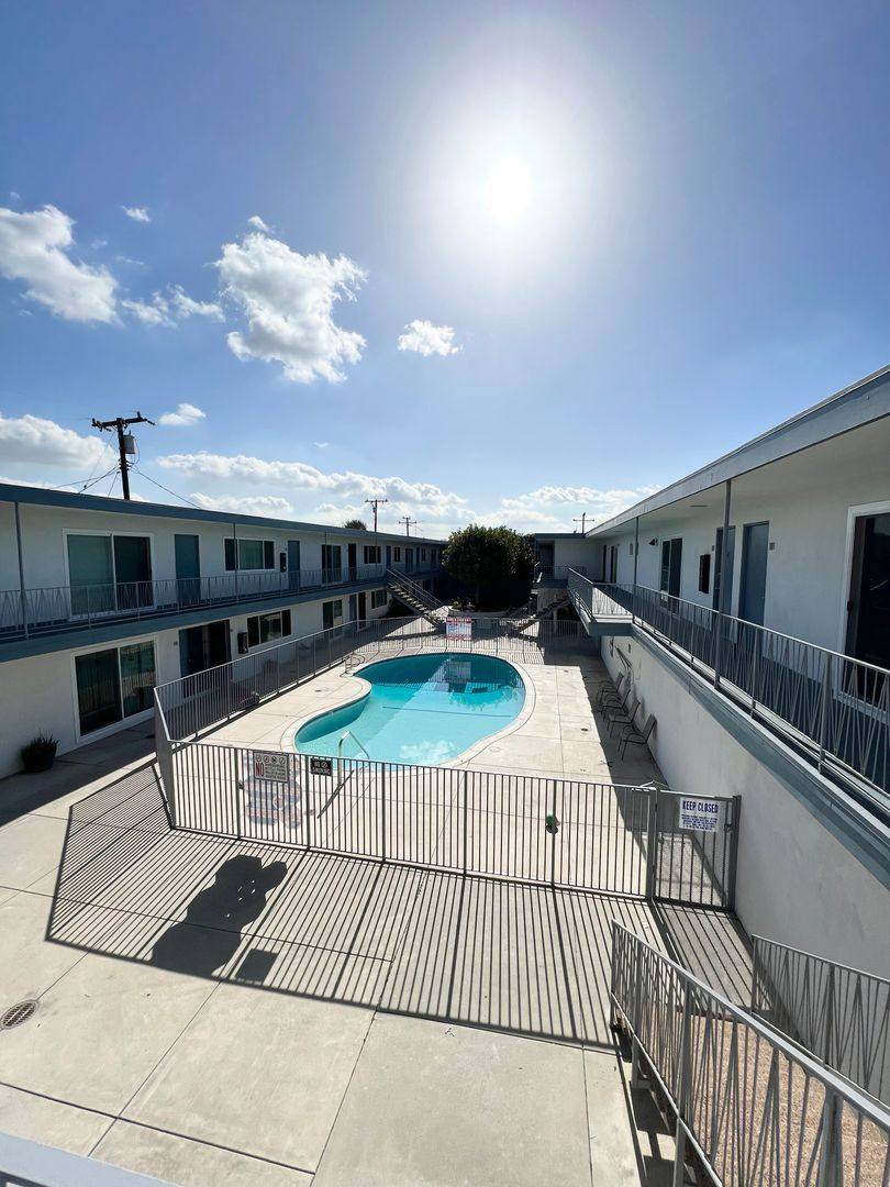 Apartment for rent at 3344-3408 Redondo Beach Blvd, Torrance, CA 90504