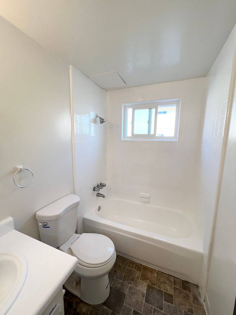 Apartment for rent at 3344-3408 Redondo Beach Blvd, Torrance, CA 90504
