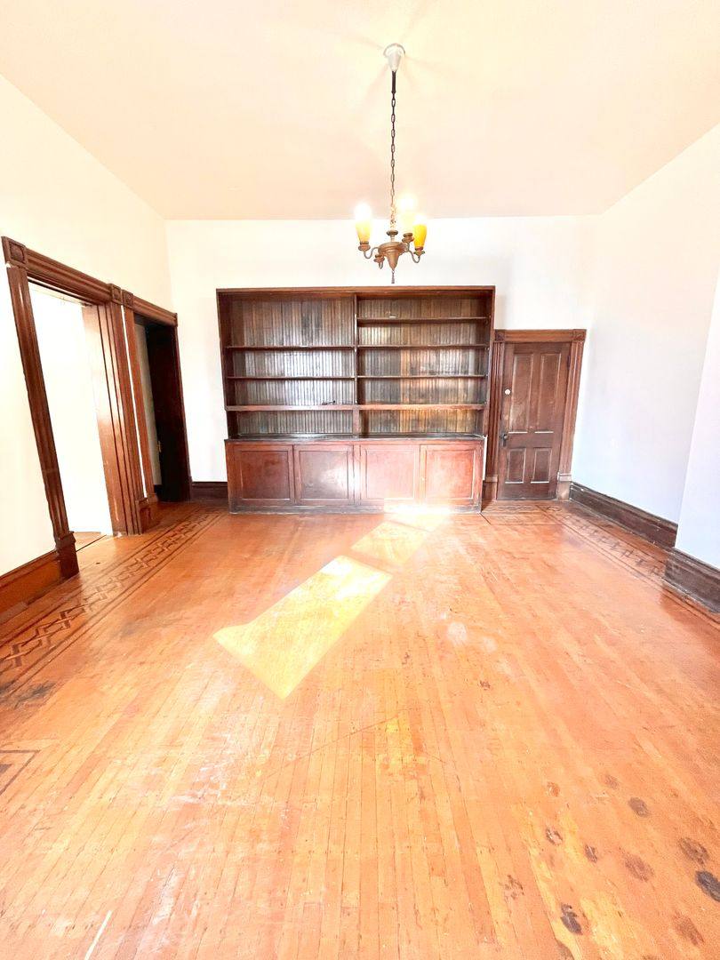 Apartment for rent at 1382 S 1st St, Louisville, KY 40208