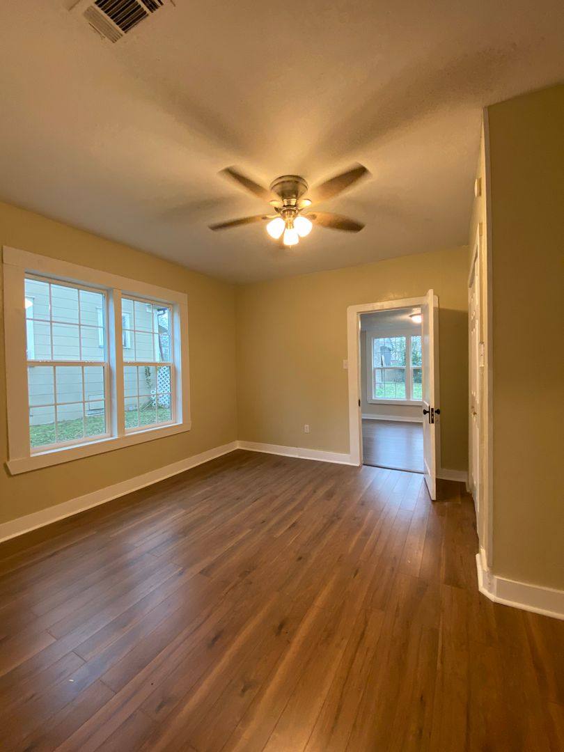 House for rent at 904 N Main St, Temple, TX 76501