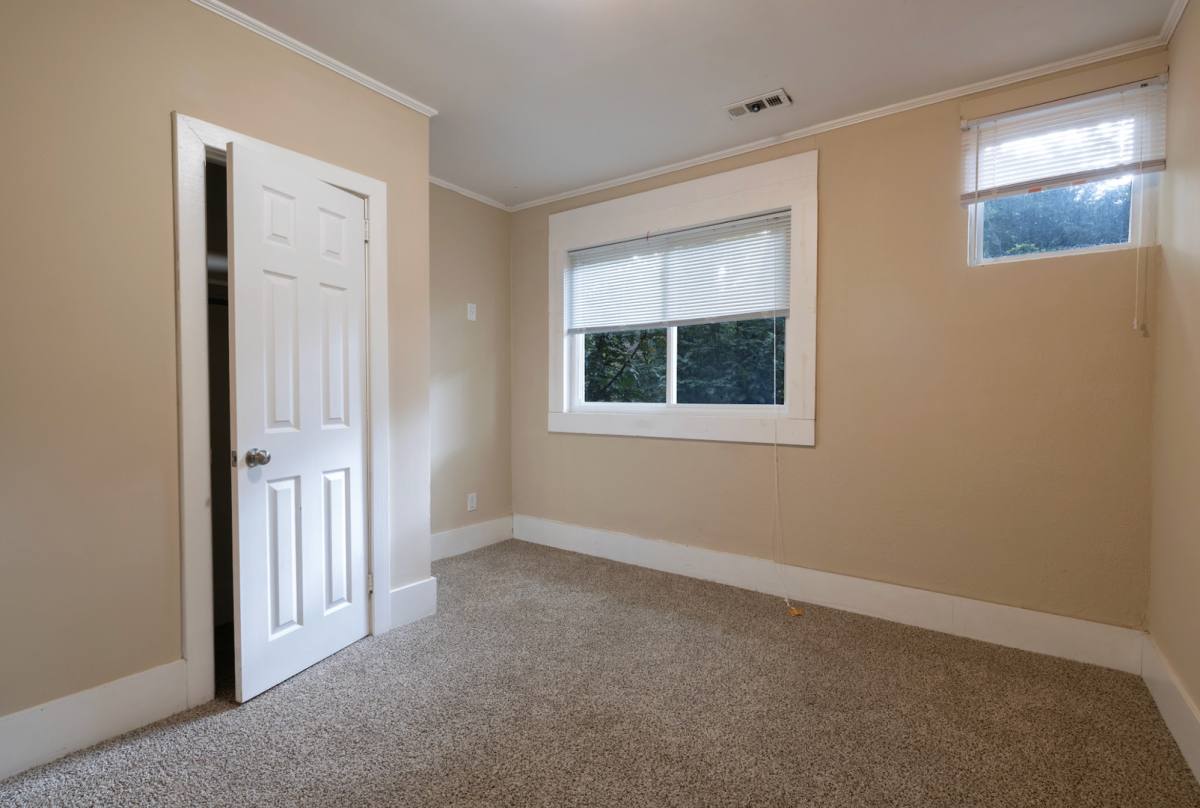 Apartment for rent at 270 Riggs Dr, Clemson, SC 29631