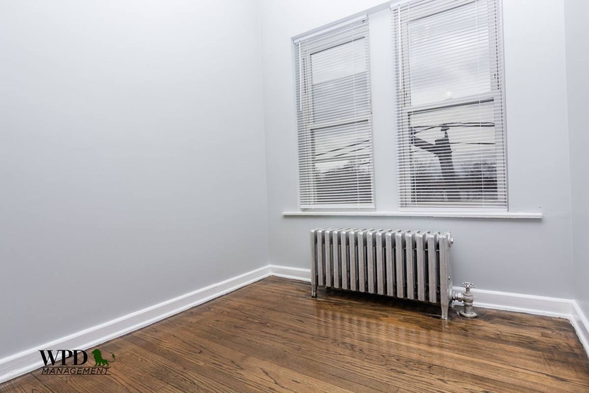 Apartment for rent at 7305 S Stewart Ave, Chicago, IL 60621