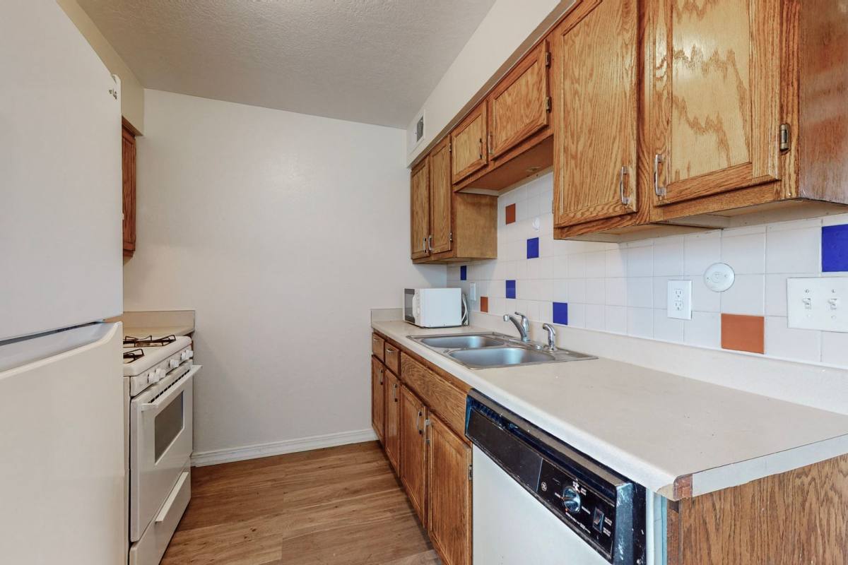 Apartment for rent at 8000 Grand Ave NE, Albuquerque, NM 87108