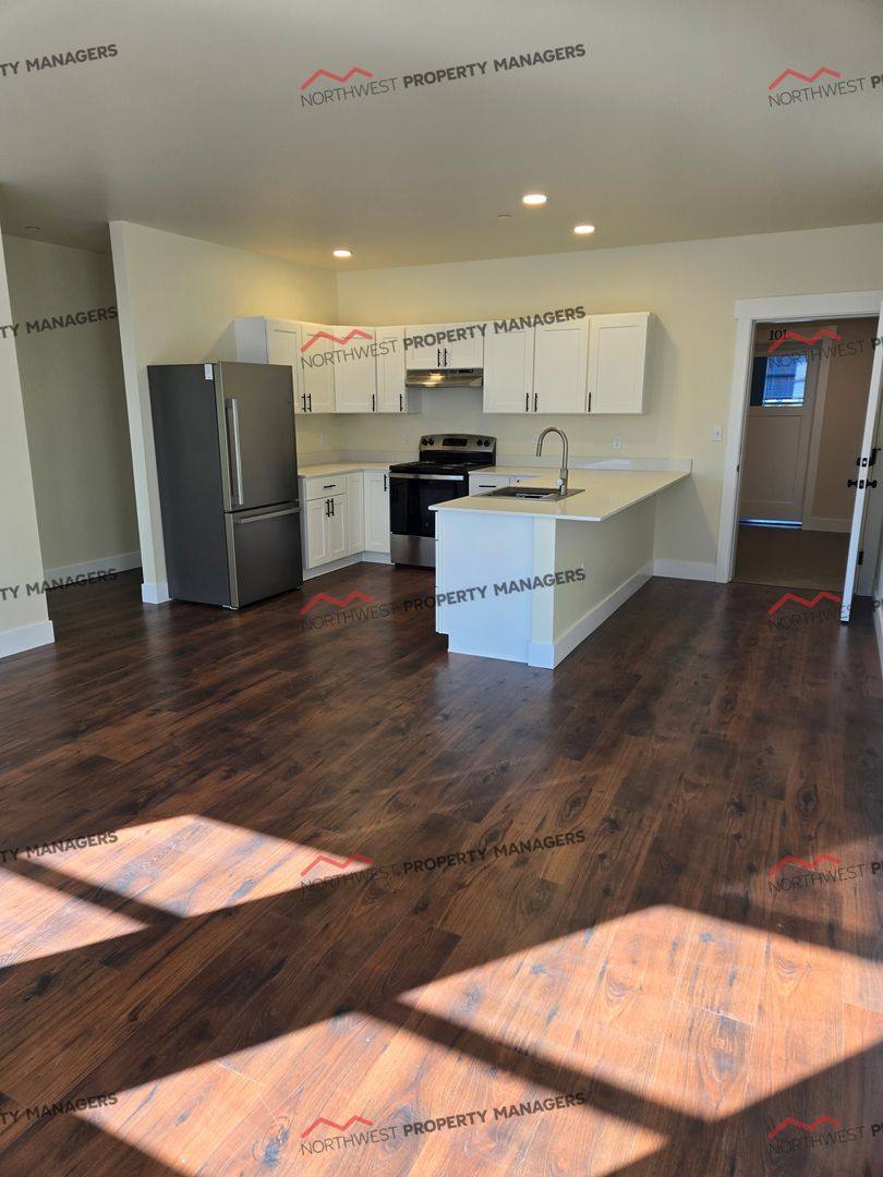 Apartment for rent at 101 SW 2nd St, Chehalis, WA 98532