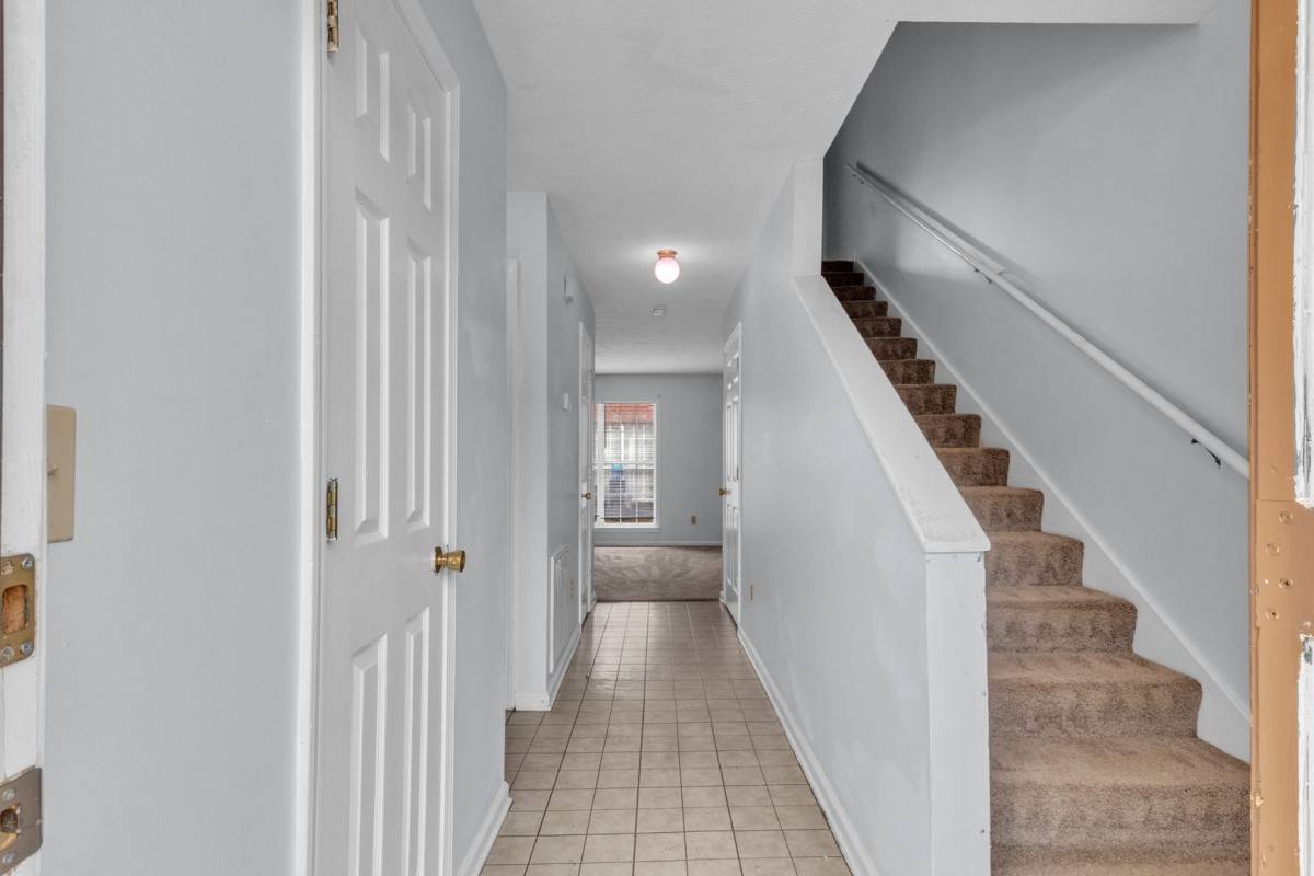 Apartment for rent at 103 Locksley Way, Starkville, MS 39759