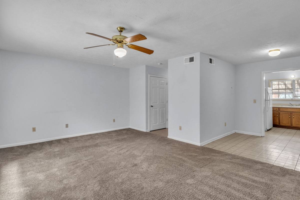 Apartment for rent at 103 Locksley Way, Starkville, MS 39759