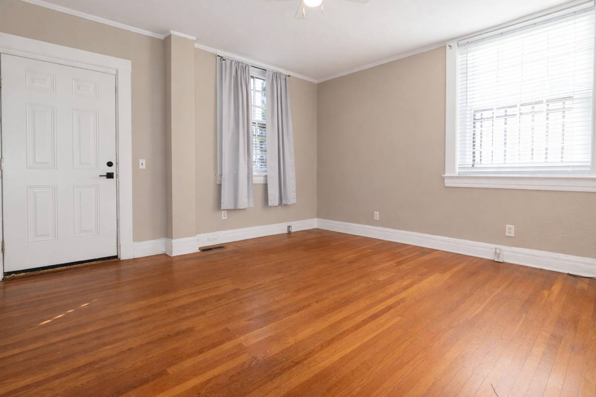 Apartment for rent at 1459 Saint James Court, Louisville, KY 40208