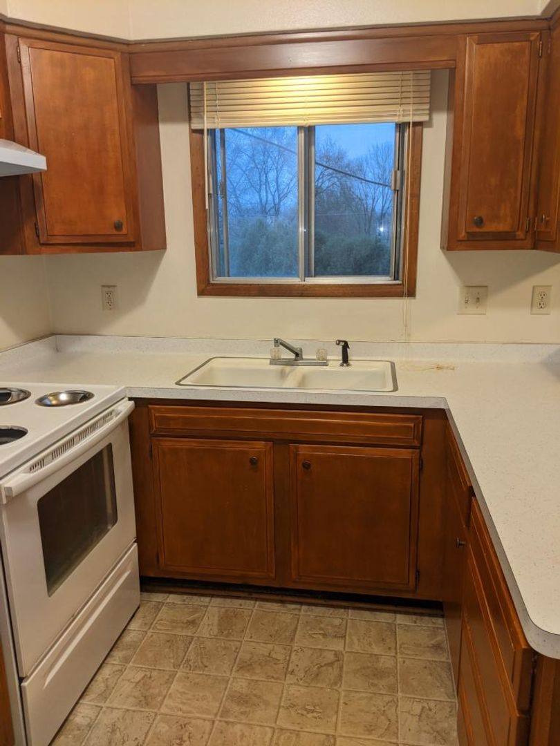 Apartment for rent at 716 12th St, Baraboo, WI 53913