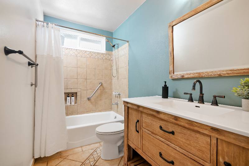 Townhouse for rent at 1123 Balour Dr, Encinitas, CA 92024
