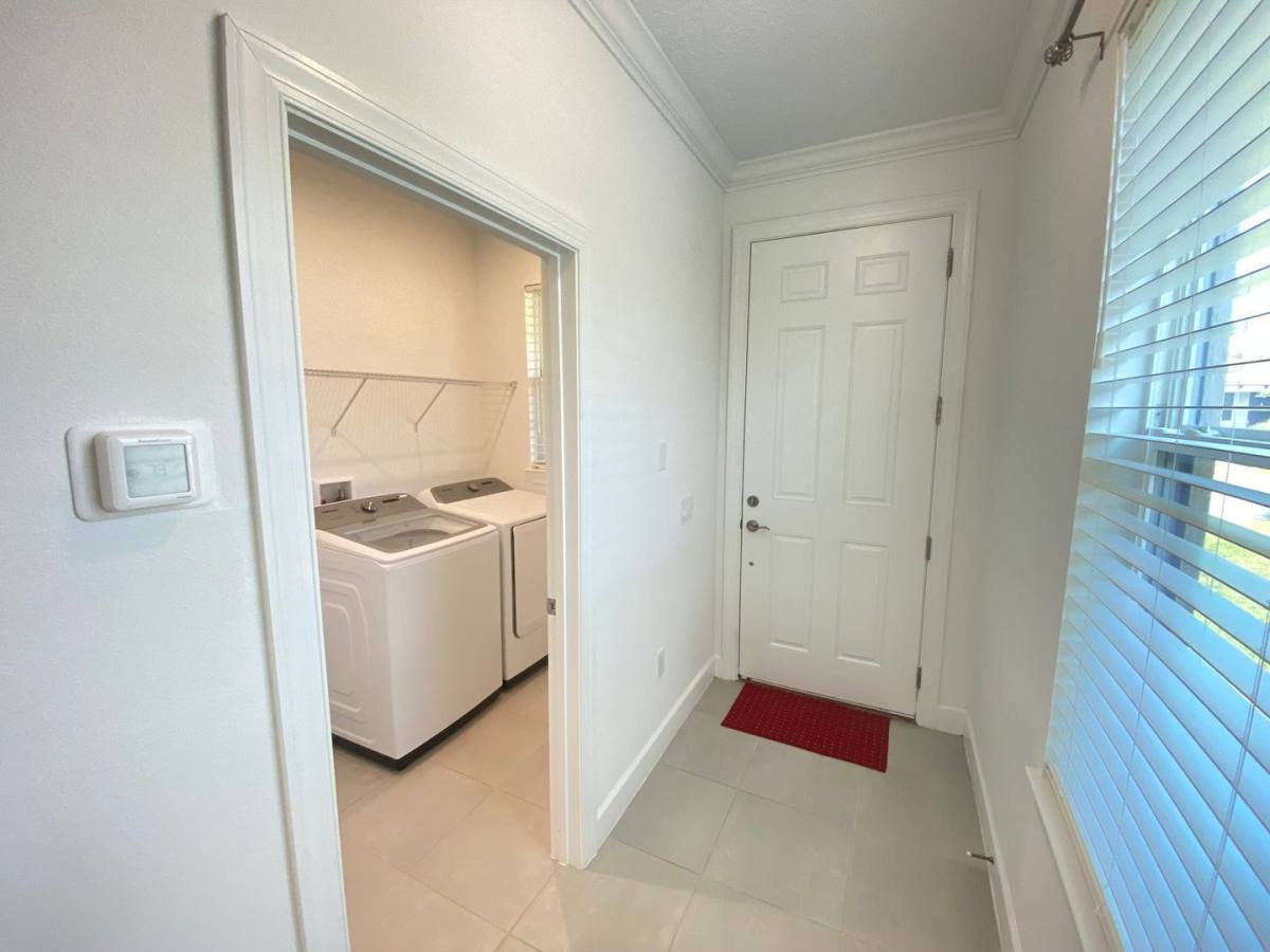 House for rent at 2182 Palm Tree Dr, Kissimmee, FL 34759