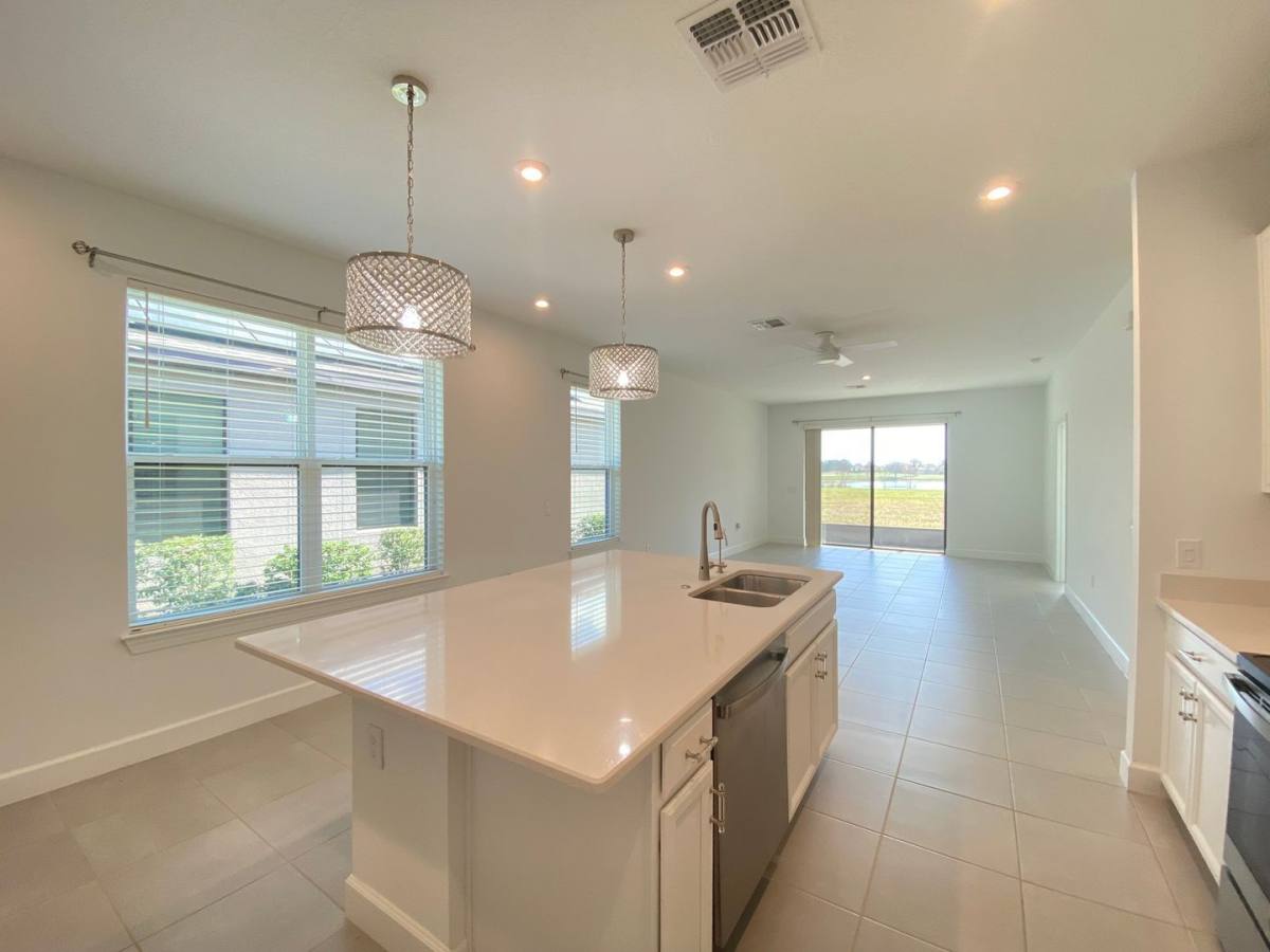 House for rent at 2182 Palm Tree Dr, Kissimmee, FL 34759