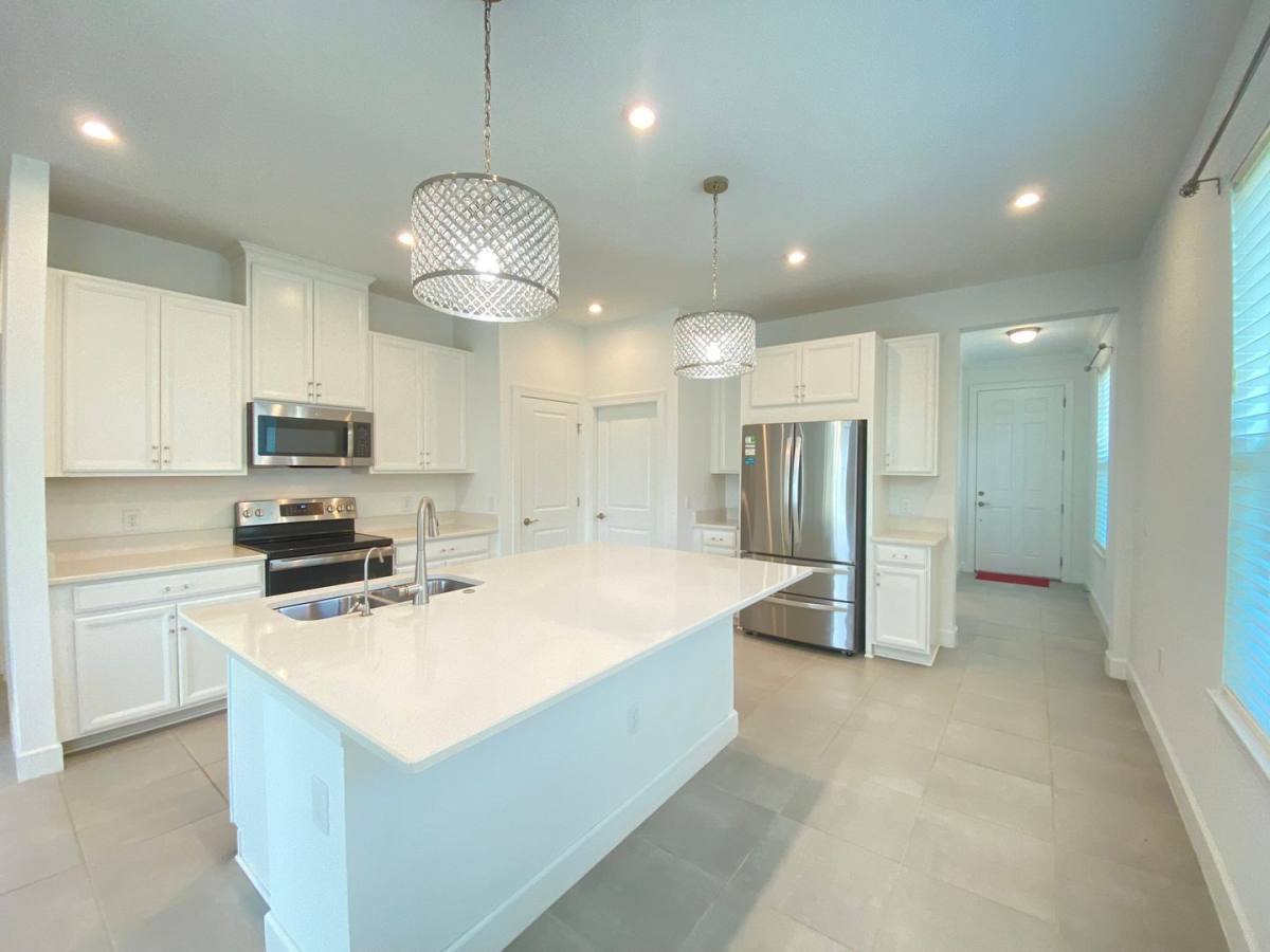House for rent at 2182 Palm Tree Dr, Kissimmee, FL 34759