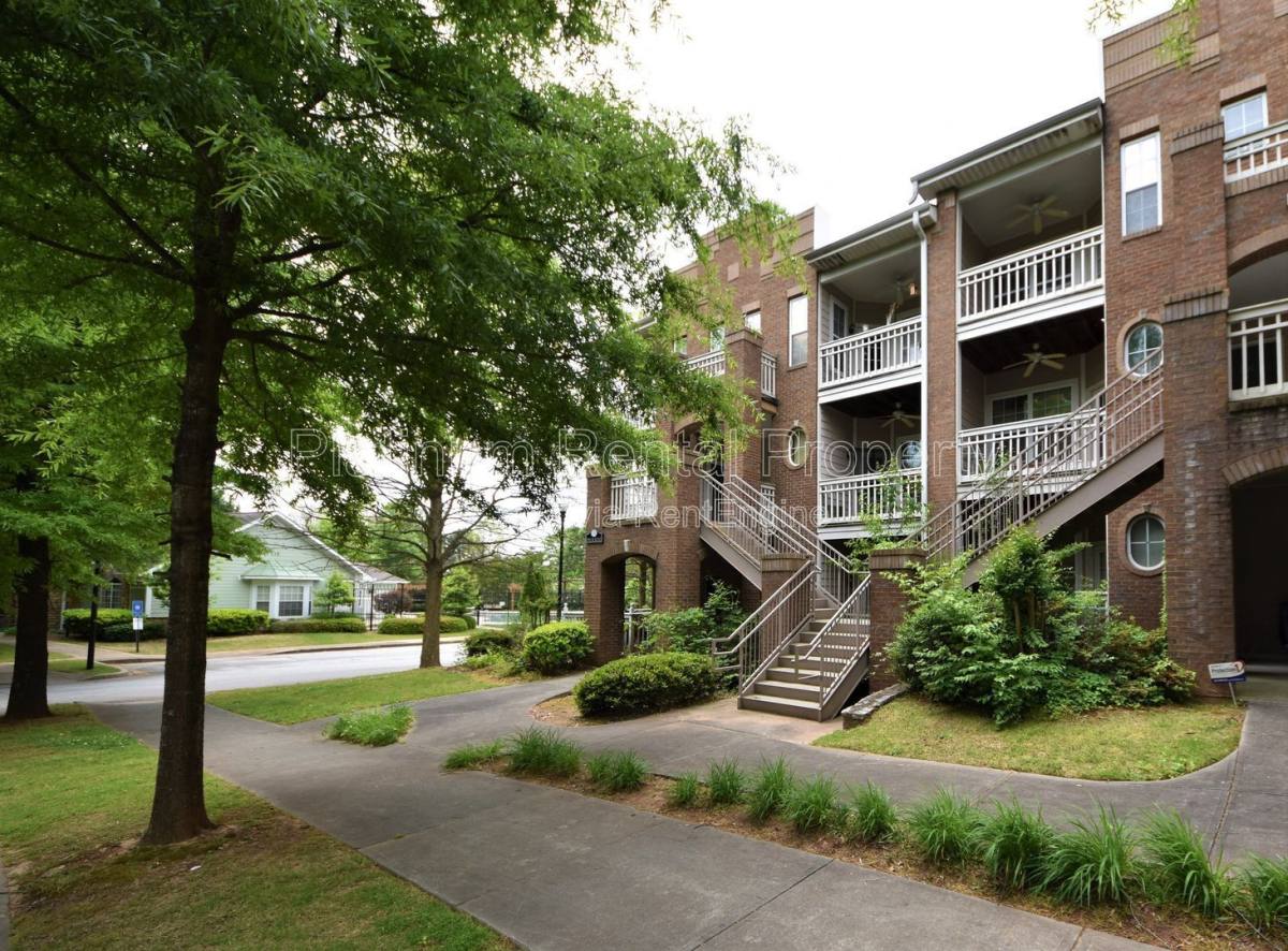 Condo for rent at 1752 Pryor Rd SW #310, Atlanta, GA 30315