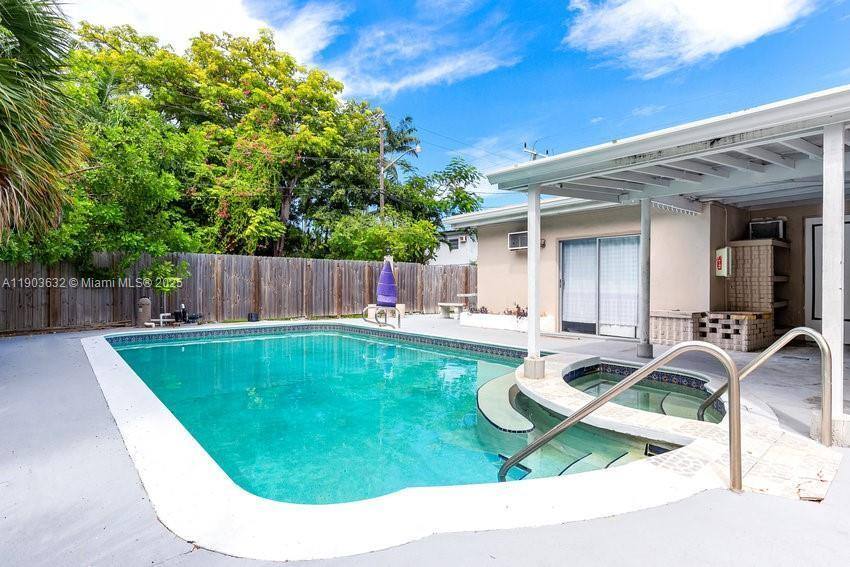 Apartment for rent at 2109 Fletcher St #2, Hollywood, FL 33020