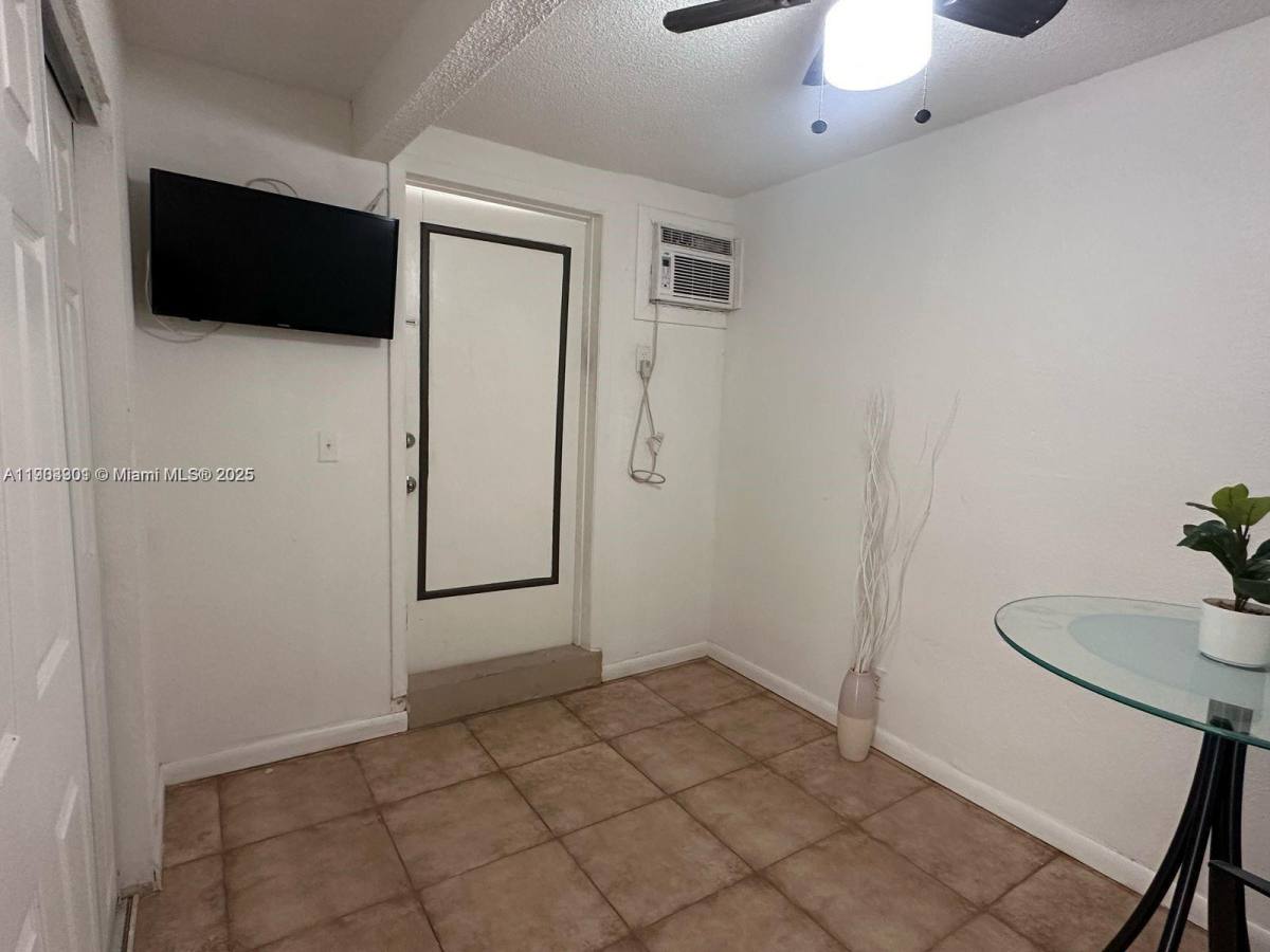Apartment for rent at 2109 Fletcher St #2, Hollywood, FL 33020