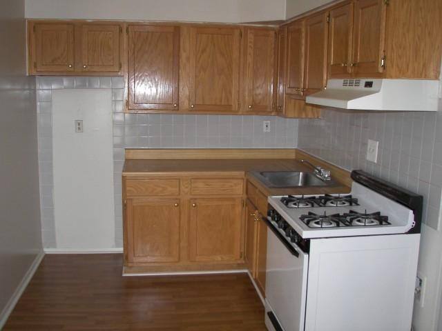 Apartment for rent at Marshall Square, 844 N 6th St #C6, Philadelphia, PA 19123