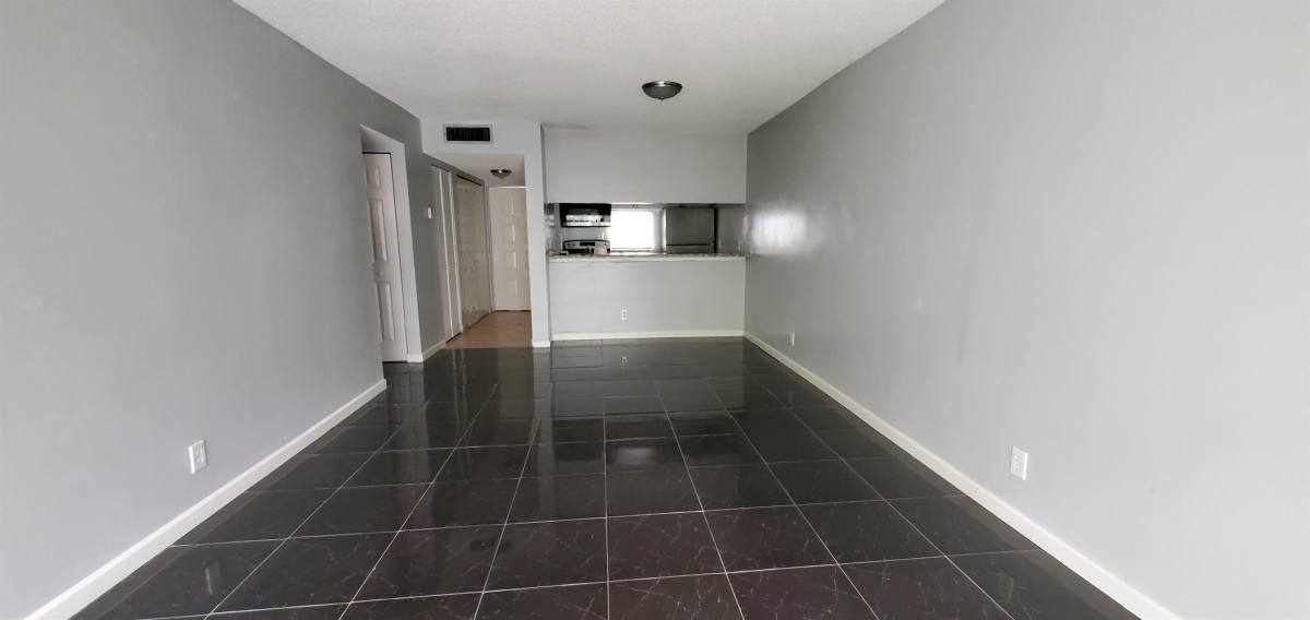 Townhouse for rent at 8540 Sherman Circle N #1, Hollywood, FL 33025