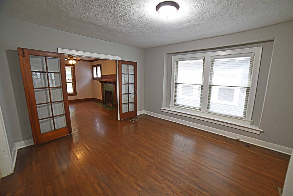 Townhouse for rent at 3916 Campbell St, Kansas City, MO 64110