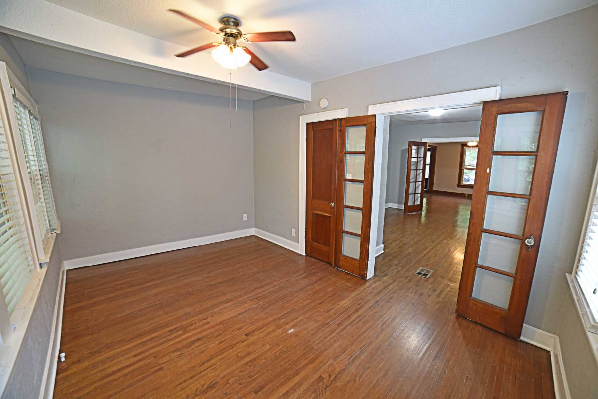 Townhouse for rent at 3916 Campbell St, Kansas City, MO 64110
