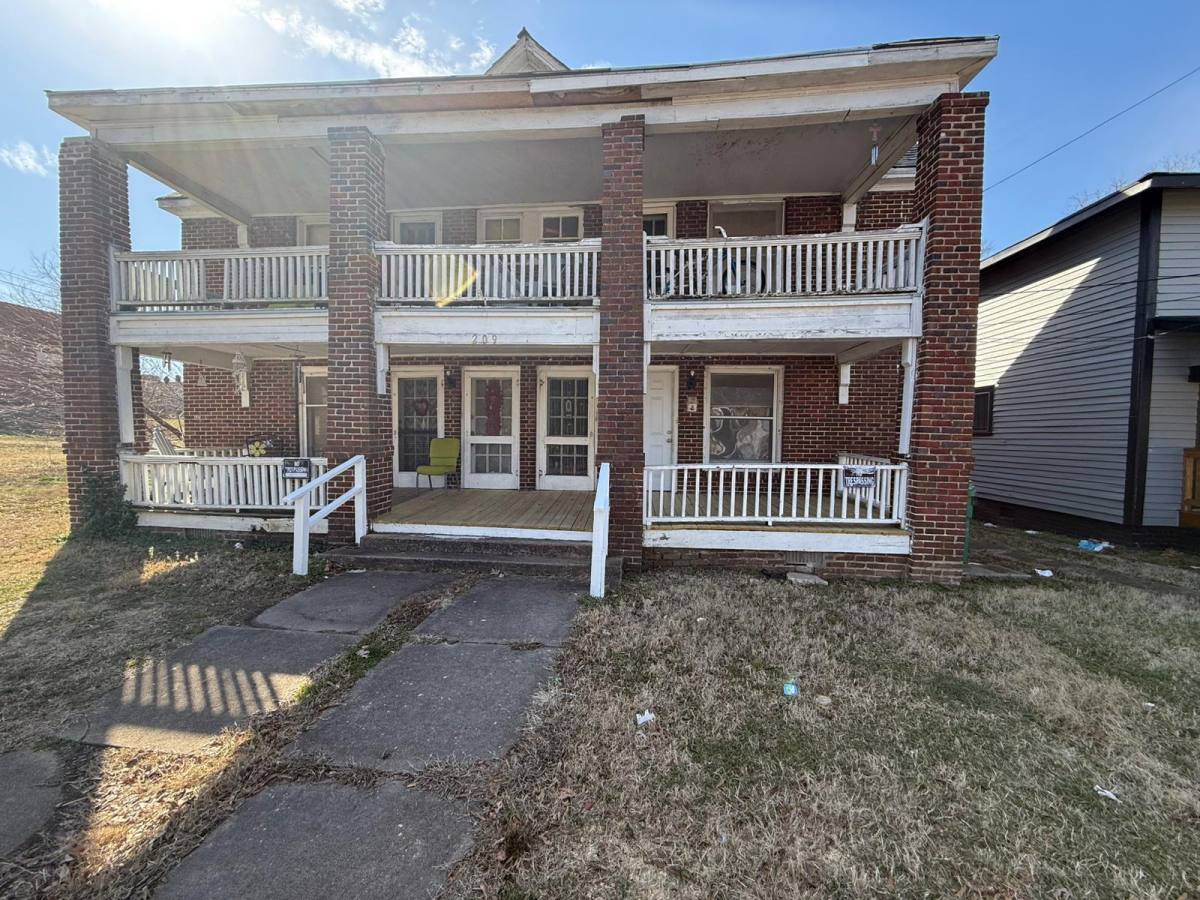 Apartment for rent at 209 Oakwood St #2, High Point, NC 27262