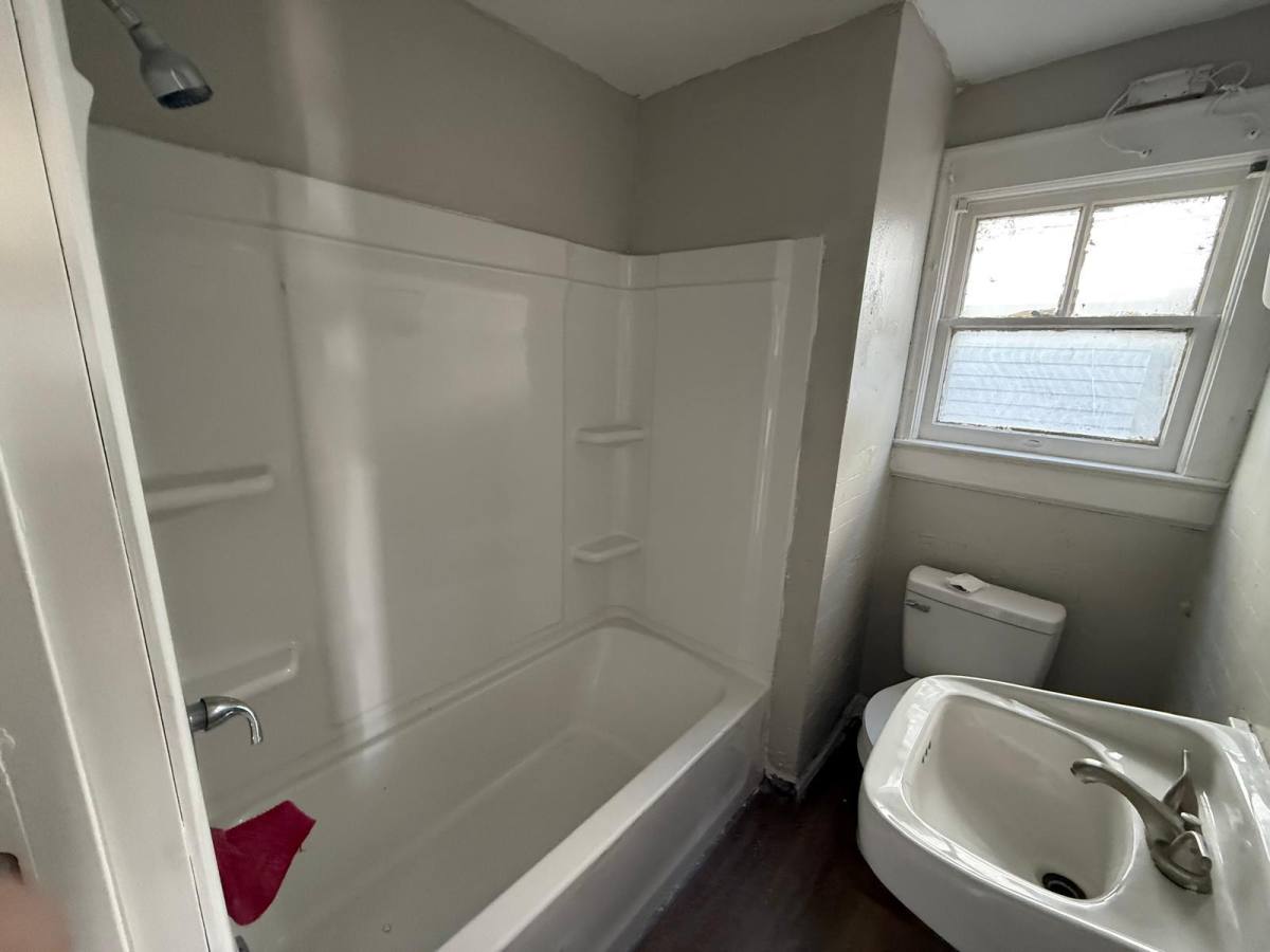 Apartment for rent at 209 Oakwood St #2, High Point, NC 27262