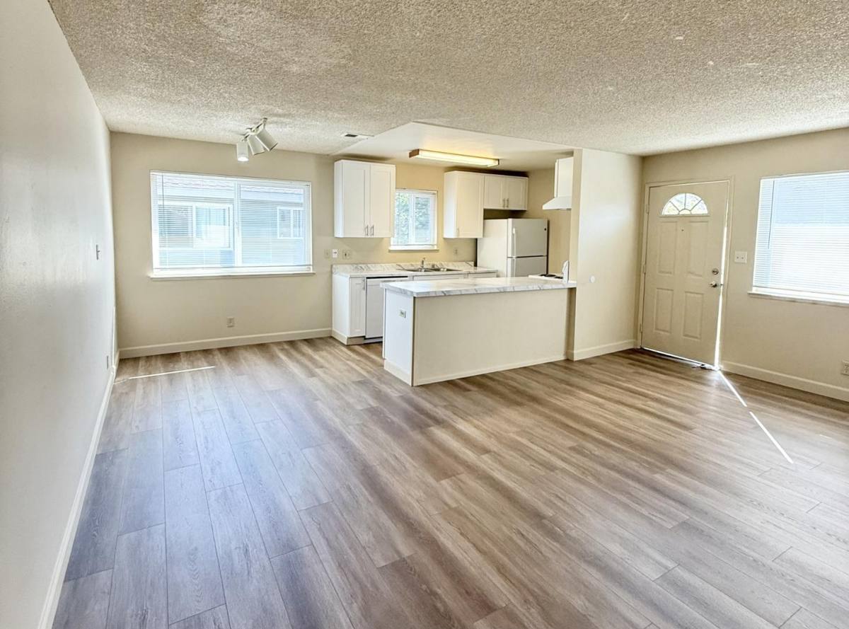 Townhouse for rent at Whispering Woods, 2120 Chrysler Dr #2, Modesto, CA 95350