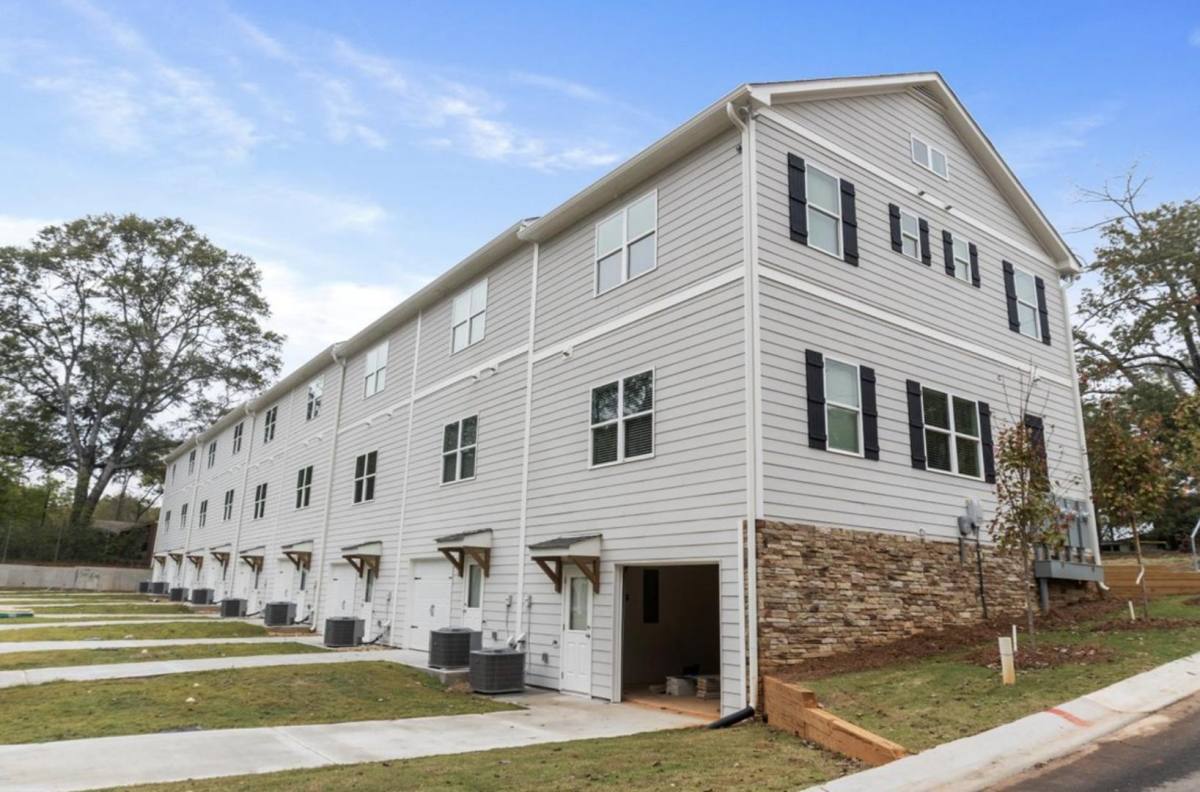 Condo for rent at 354 Arch St #208, Athens, GA 30601
