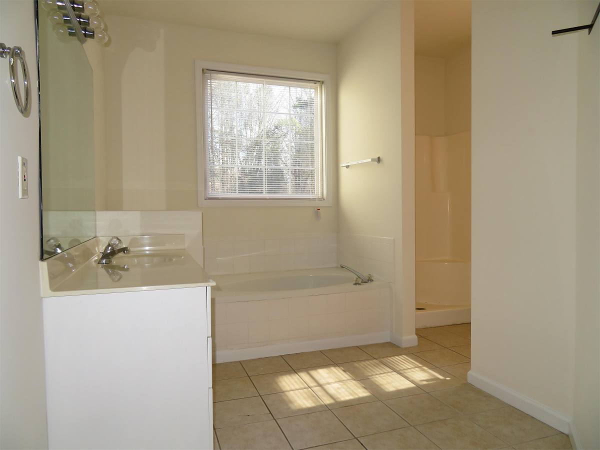 Townhouse for rent at Rivermont the Colony, 8842 Fairview Bluff #1, Alpharetta, GA 30022
