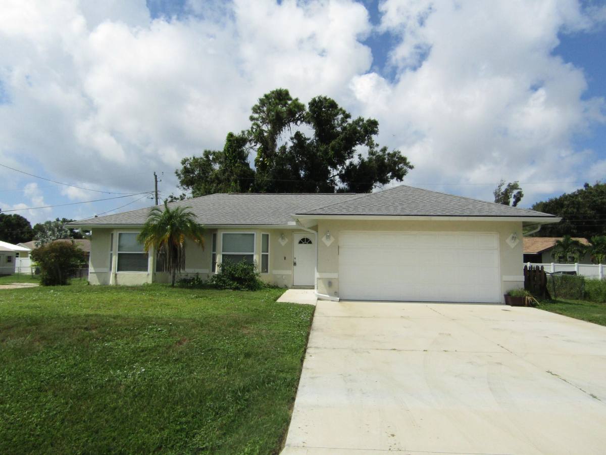 House for rent at 2624 Valencia Rd, Venice, FL 34293