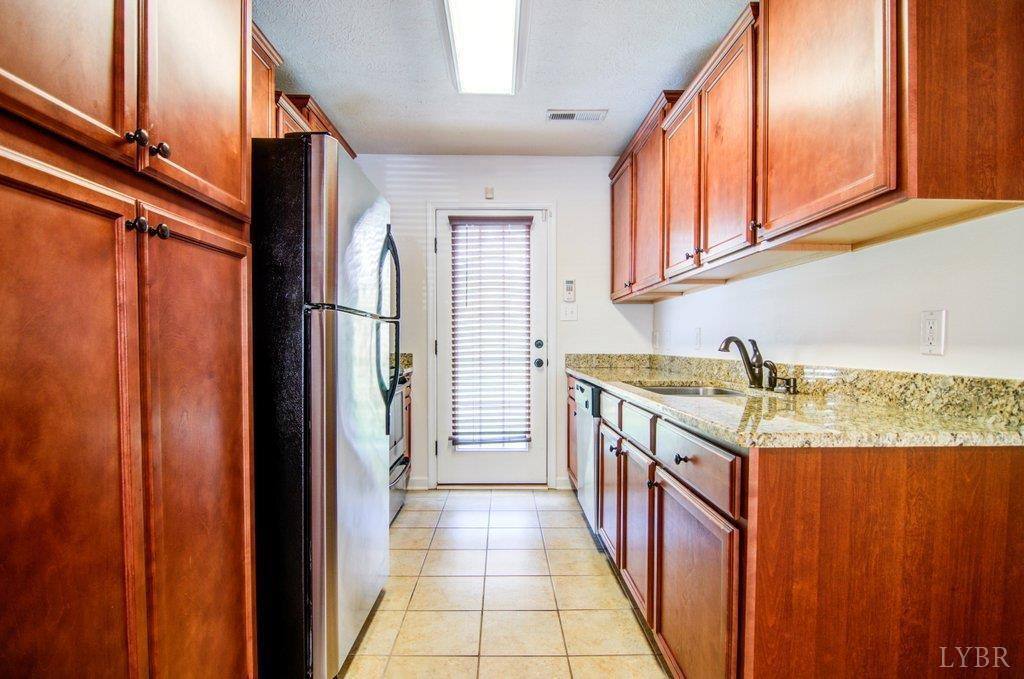 Townhouse for rent at 111 Old Tavern Circle #1, Lynchburg, VA 24501