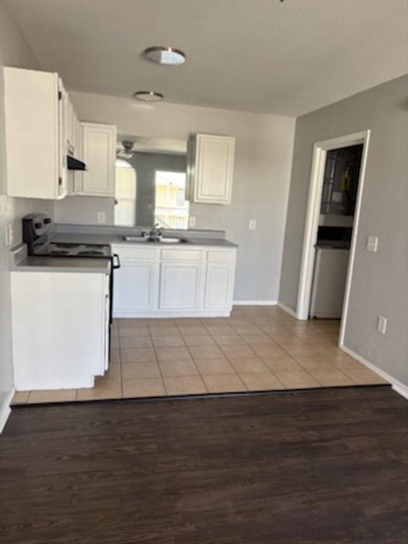 Apartment for rent at 220-380 Strawberry Meadows, Springdale, AR 72764