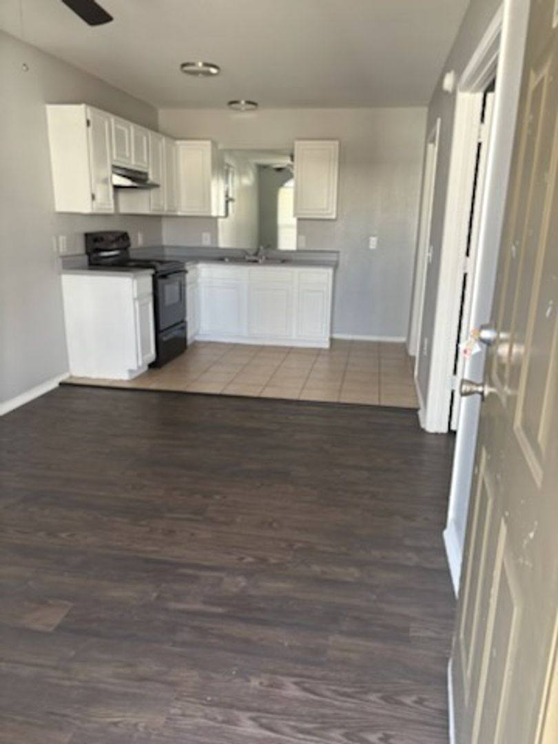Apartment for rent at 220-380 Strawberry Meadows, Springdale, AR 72764