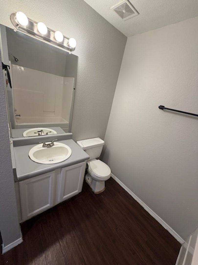 Apartment for rent at 220-380 Strawberry Meadows, Springdale, AR 72764