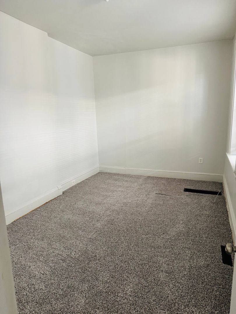 Apartment for rent at 328 W King St, Lancaster, PA 17603